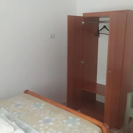 λευκό σπίτι