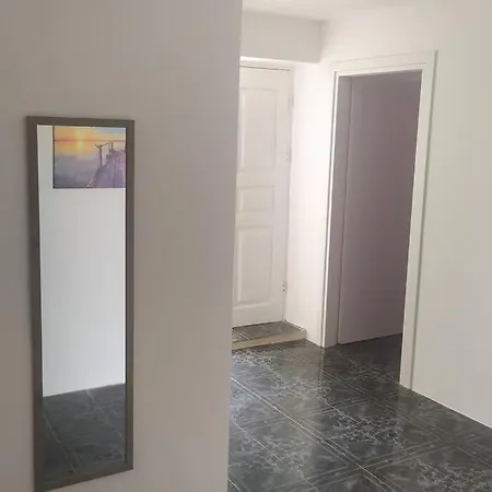 λευκό σπίτι Ksamil